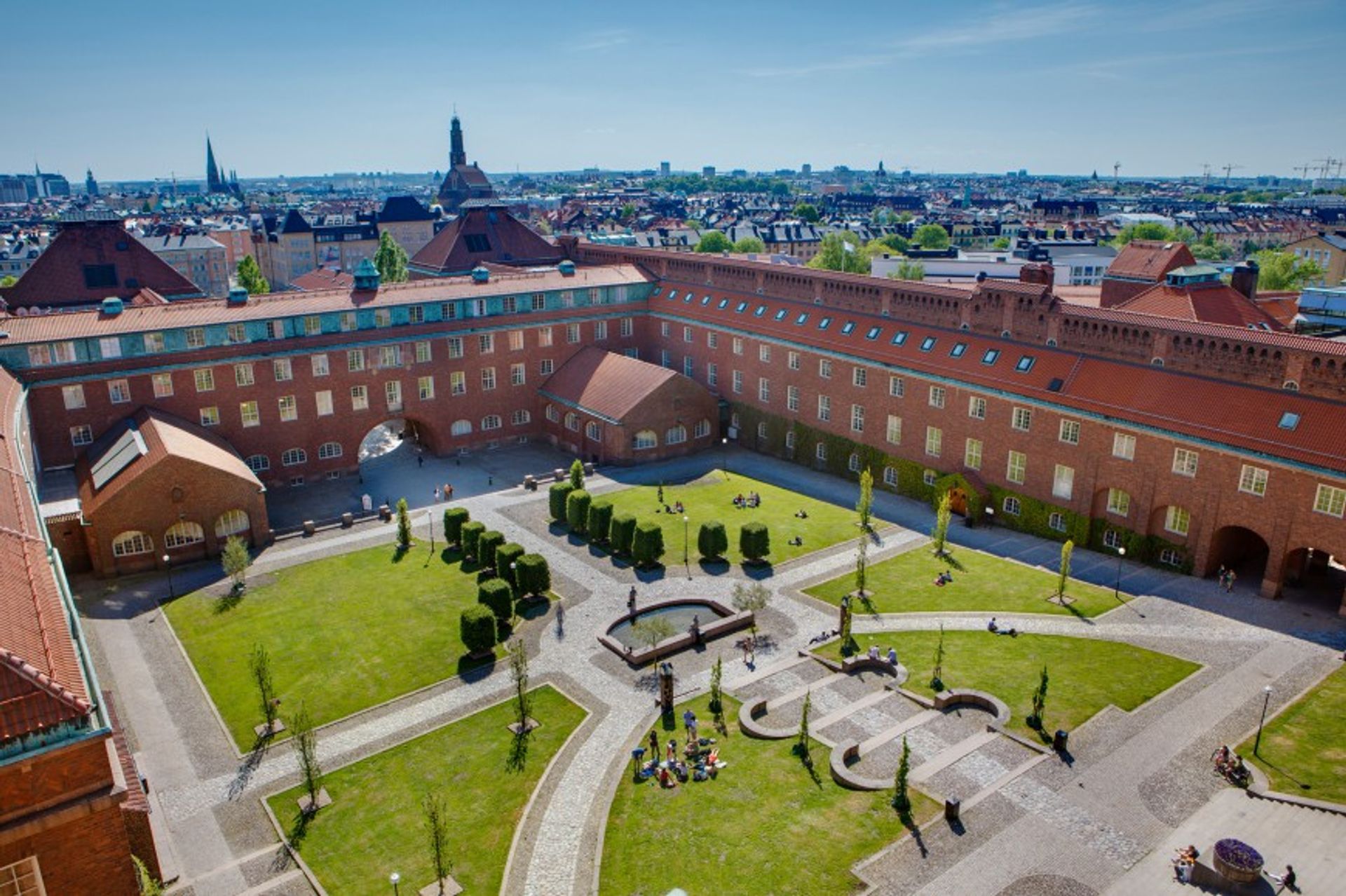 Balkonginglasning i Tekniska högskolan