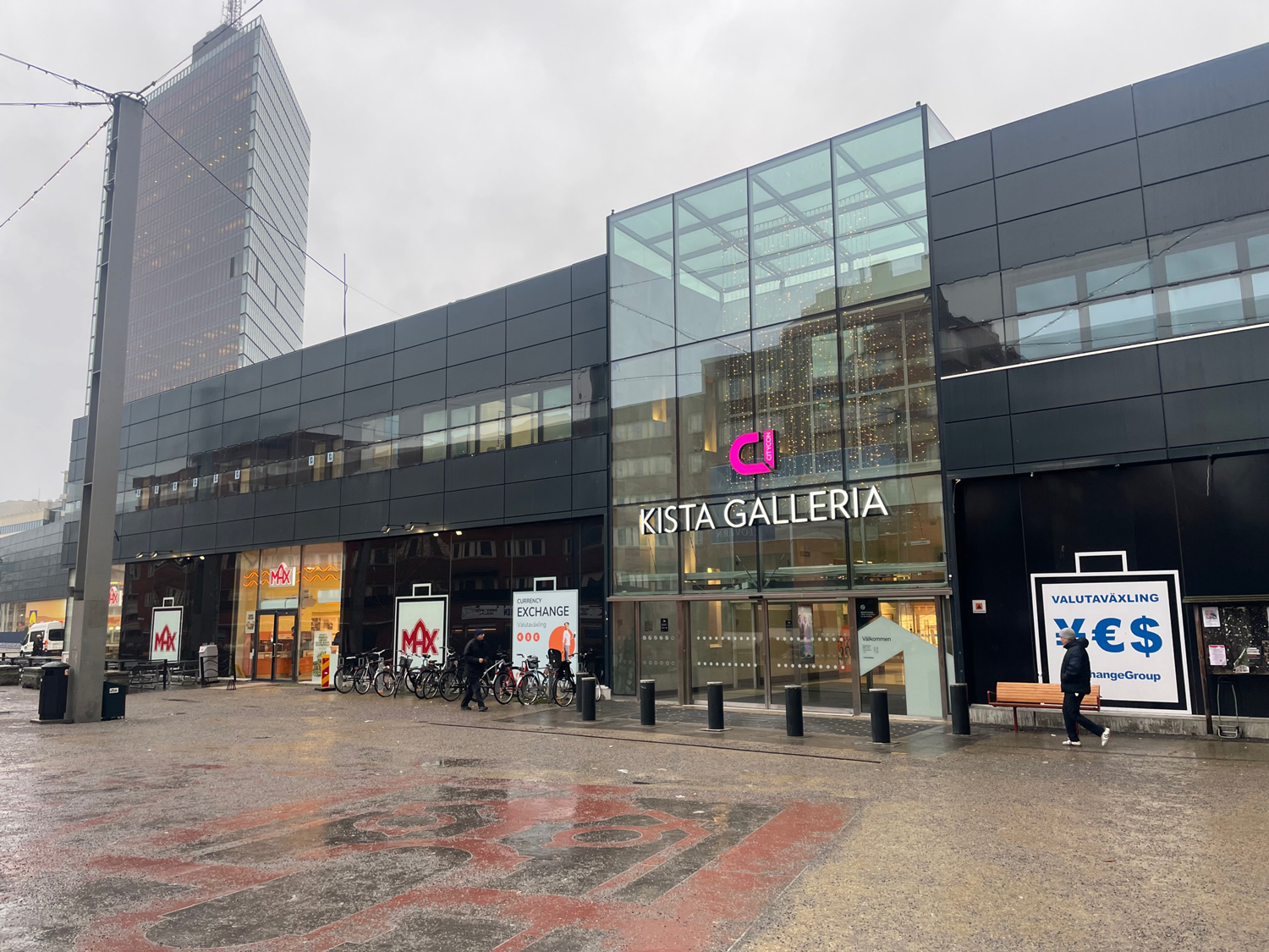 Balkonginglasning i Kista