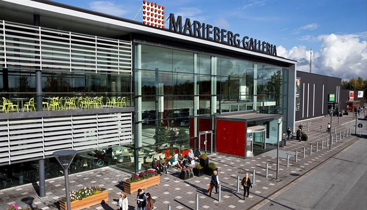 Balkonginglasning i Marieberg