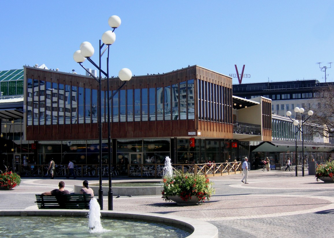 Balkonginglasning i Vällingby