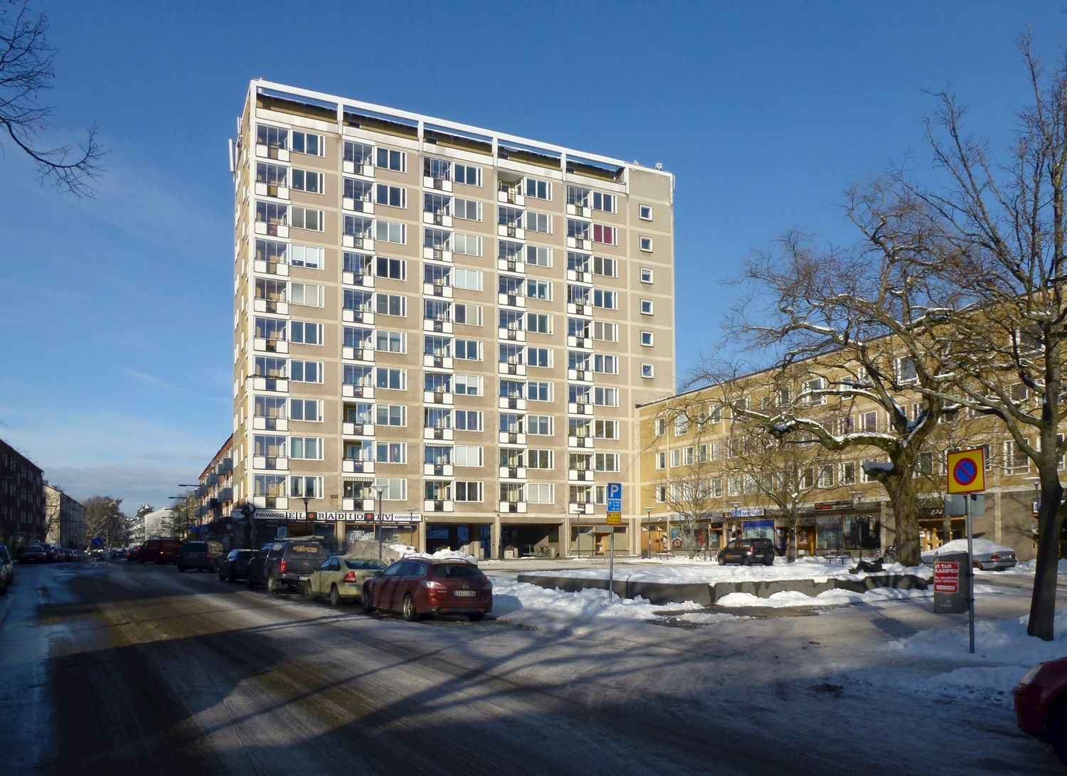 Balkonginglasning i Västertorp