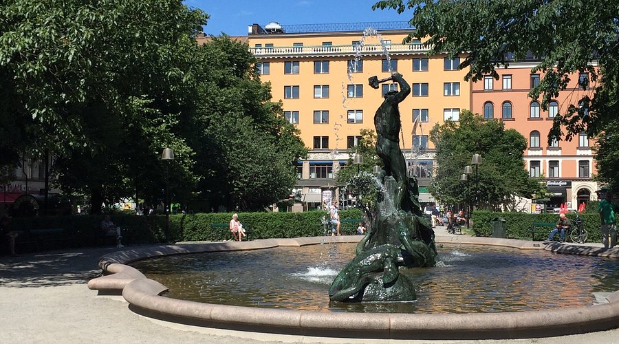 Balkonginglasning i Mariatorget